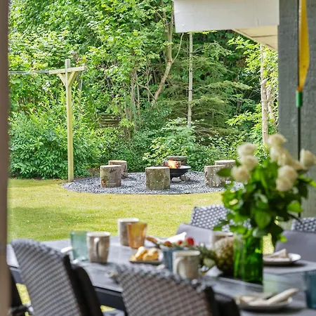 4 Bedroom Awesome In * Otterup