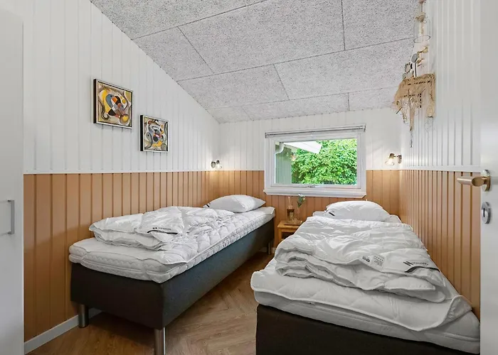 4 Bedroom Awesome In