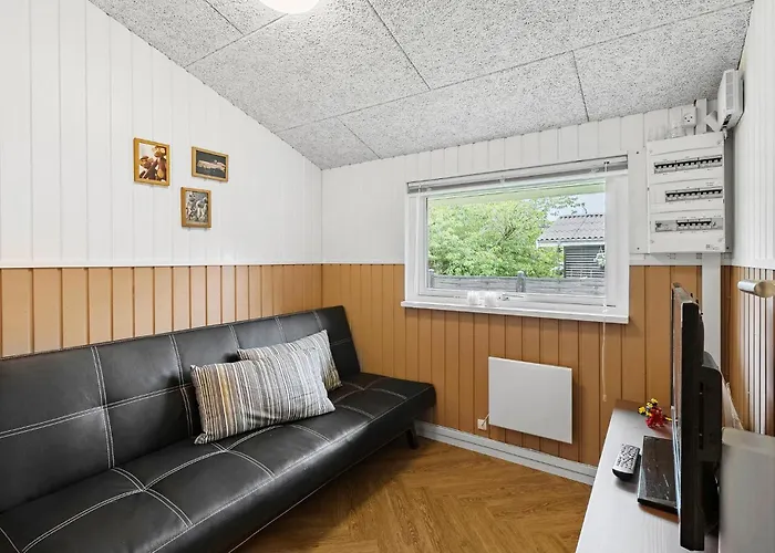 4 Bedroom Awesome In Feriehus *